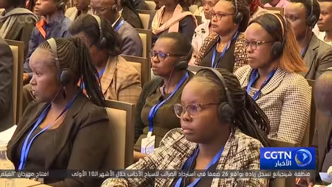 جلسة قراء لكتاب شي جين بينغ حول الحكم والإدارة في نيروبي