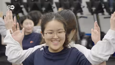 ترمب يطلب لوناً جديداً لسياج الحدود بين أمريكا والمكسيك