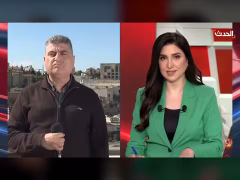 حزب الله يطلق dozens of rockets على إسرائيل