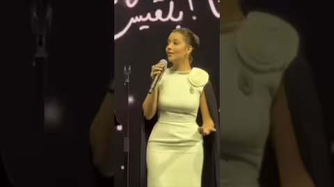 بلقيس: جدتي شوفي مافي دبلة! !