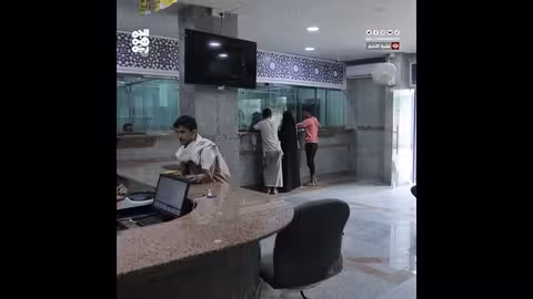 العملات الأجنبية تحافظ على مستواها المرتفع أمام الريال اليمني