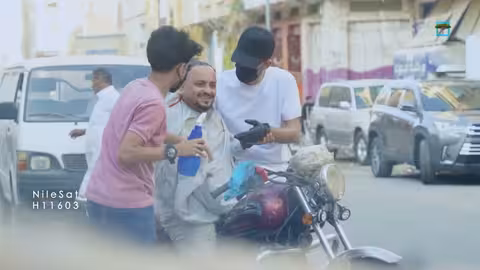 صالون حلاقة سفري في وسط الشارع ️ مع محمد نعمان