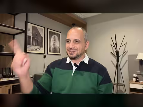 مانشستر يونايتد يفوز على إيفرتون ويؤمن المركز الرابع