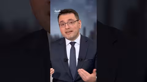 الدولار يتراجع أمام اليورو والجنيه الإسترليني