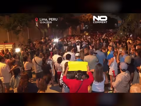 احتجاجات في بيرو بسبب تأجيل الانتخابات