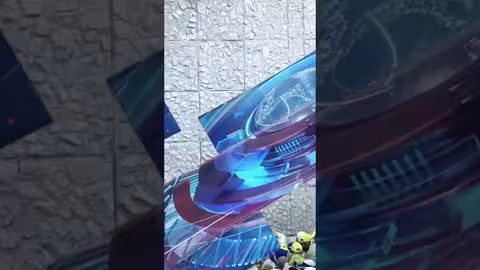 الحجاج يرمون الجمرات في أول أيام التشريق