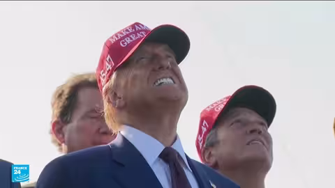 ضربات إسرائيلية على صنعاء وخلافات حول خطة غزة